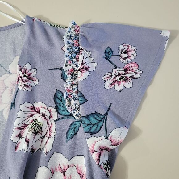 Sister Of The Tribe Floral V-neck Midi Dress with Ruffles and Cutouts - Picture 10 of 16